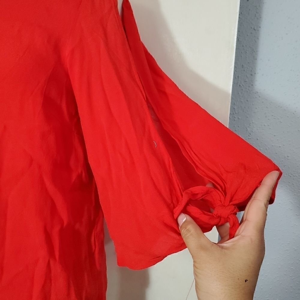 H&M blouse - Picture 2 of 5